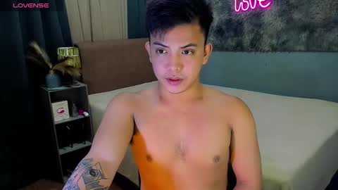 Snapshot of yourasian_bradley chatting on 19, 1, 2026 yourasian_bradley online show from 19, 1, 2026