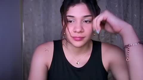 yourcutemolly__ online show from 26, 5, 2026