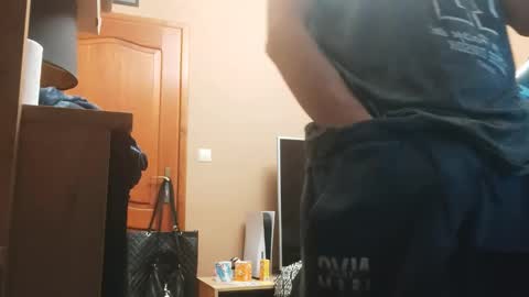 Snapshot of yourdaddyrm chatting on 6, 11, 2025 YourDaddyRM online show from 6, 11, 2025