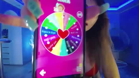 Snapshot of yourgf69 chatting on 8, 12, 2024 call meKira online show from 8, 12, 2024