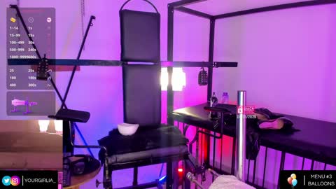 Snapshot of yourgirlia_ chatting on 5, 1, 2025 Call me Lia online show from 5, 1, 2025