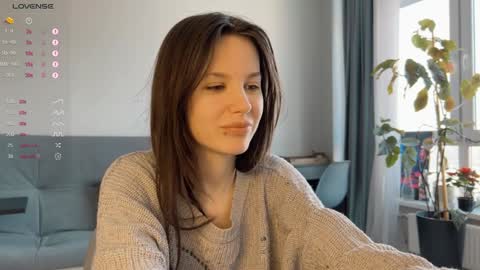 Snapshot of yourher0in chatting on 20, 12, 2024 Aida online show from 20, 12, 2024