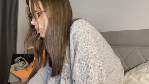 Snapshot of yourher0in chatting on 27, 12, 2024 Aida online show from 27, 12, 2024