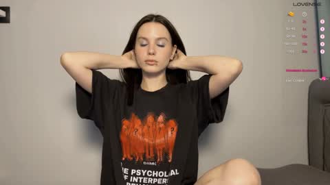 Snapshot of yourher0in chatting on 31, 12, 2024 Aida online show from 31, 12, 2024