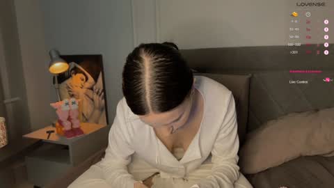 Snapshot of yourher0in chatting on 15, 1, 2025 Aida online show from 15, 1, 2025