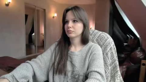 Snapshot of yourher0in chatting on 24, 9, 2025 Aida online show from 24, 9, 2025