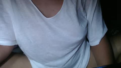 yourhotboobies23 online show from 4, 1, 2025