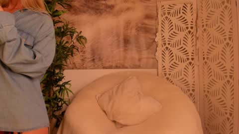 Sarah online show from 28, 11, 2025