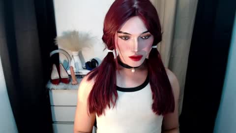 Snapshot of yournaughtykendal chatting on 13, 7, 2026 TIFFANY SUCKING QUEEN online show from 13, 7, 2026