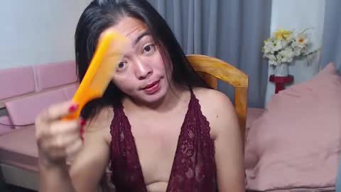 Snapshot of yournewgirldiane chatting on 28, 2, 2025 BigCockTsMistress online show from 28, 2, 2025