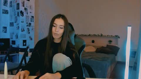 Snapshot of yourrdanceteacher chatting on 13, 10, 2025 Eva online show from 13, 10, 2025