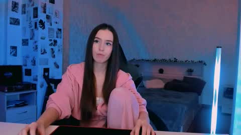 Snapshot of yourrdanceteacher chatting on 14, 10, 2025 Eva online show from 14, 10, 2025