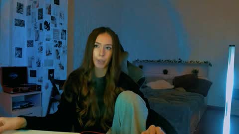 Snapshot of yourrdanceteacher chatting on 22, 10, 2025 Eva online show from 22, 10, 2025