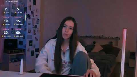 Snapshot of yourrdanceteacher chatting on 27, 10, 2025 Eva online show from 27, 10, 2025