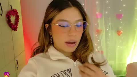 Isabella but you can call me Isa .-. online show from 19, 7, 2026