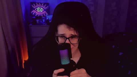 Snapshot of yourscosmic chatting on 3, 10, 2025 Yours Cosmic online show from 3, 10, 2025