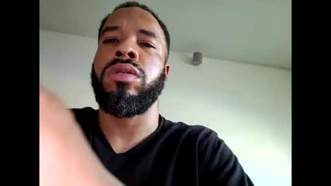 Snapshot of yoursexydaddy79 chatting on 28, 9, 2025 mother fucker online show from 28, 9, 2025