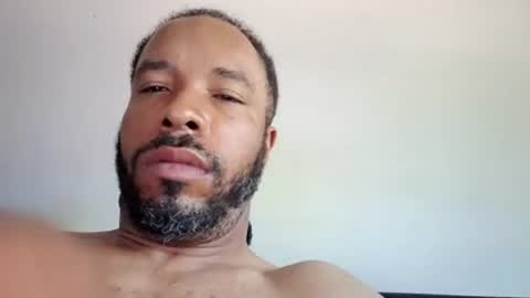 yoursexydaddy8181 online show from 13, 6, 2026