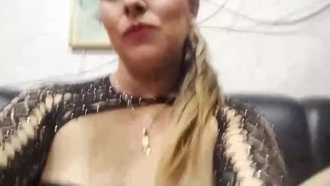 Snapshot of yoursexymature2024 chatting on 23, 2, 2025 yoursexymature2024 online show from 23, 2, 2025