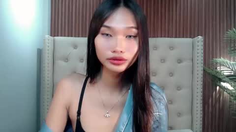 yoursluttyashxx online show from 4, 10, 2025