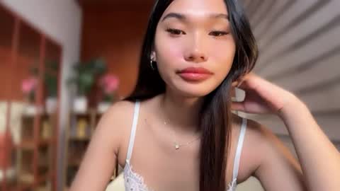 yoursluttyashxx online show from 25, 6, 2026