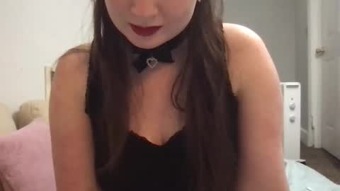 Snapshot of yourstrulybellax chatting on 13, 1, 2026 YoursTrulyBella online show from 13, 1, 2026