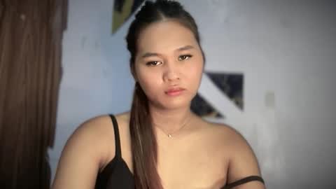 yoursweetgirl_zia online show from 16, 5, 2026