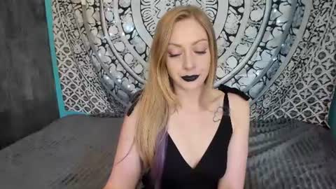 YourVenus00 -Follow my OF online show from 10, 6, 2026