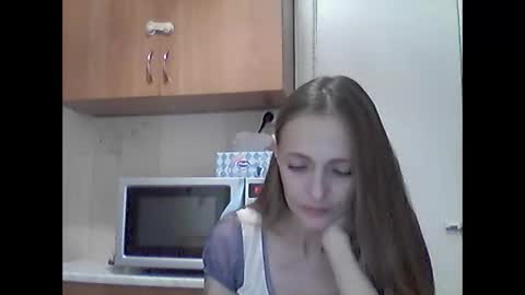 Snapshot of youur_light chatting on 7, 6, 2026 Youur light online show from 7, 6, 2026