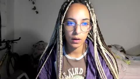 Snapshot of youwishtobeme chatting on 26, 1, 2025 elizabeth ju online show from 26, 1, 2025