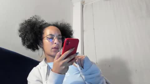 Snapshot of youwishtobeme chatting on 8, 2, 2025 elizabeth ju online show from 8, 2, 2025