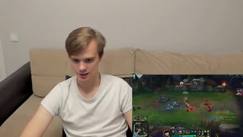 Yue Lang and Samm online show from 15, 11, 2025