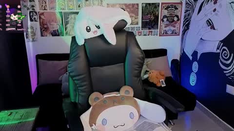 Snapshot of yuhwa chatting on 16, 9, 2025    rawr   Anne Independent model      online show from 16, 9, 2025