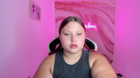 Yuliet online show from 12, 3, 2026