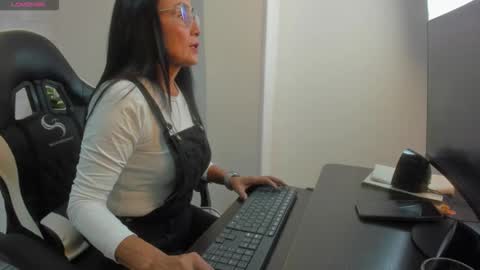 Y U L I T Z A online show from 22, 11, 2025