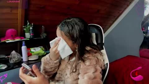 yumi_hanna online show from 23, 12, 2025