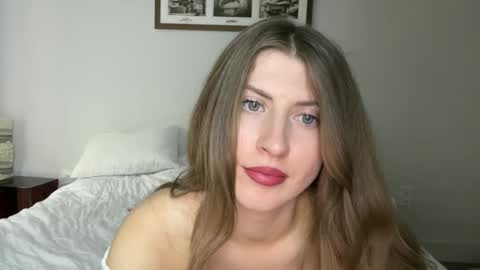 Snapshot of yumiandwolf chatting on 6, 3, 2025 yumiandwolf online show from 6, 3, 2025