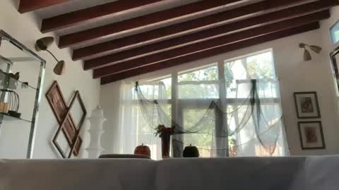 Snapshot of yumiandwolf chatting on 6, 10, 2025 yumiandwolf online show from 6, 10, 2025