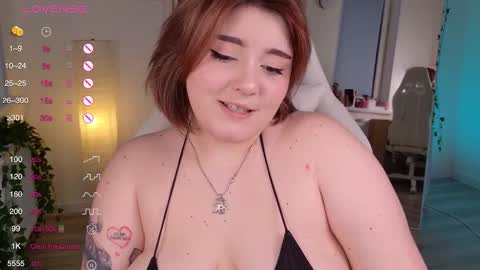 Snapshot of yumiyammy chatting on 21, 10, 2025 YumemiyaYumi online show from 21, 10, 2025