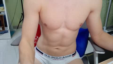 Snapshot of yummyalexxx chatting on 8, 2, 2026 Alex online show from 8, 2, 2026