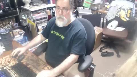 yummyflguy online show from 18, 5, 2026