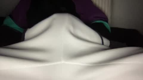 Snapshot of yungbull06 chatting on 28, 10, 2025 Yung Bull online show from 28, 10, 2025