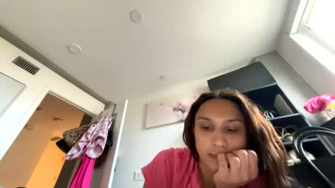 BbyTSSLut online show from 14, 7, 2026
