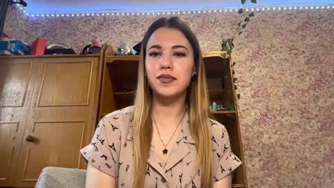 yunsylney online show from 12, 5, 2026