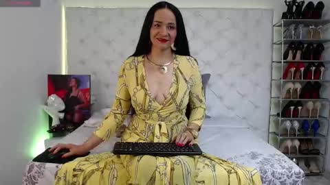    2  online show from 21, 10, 2025