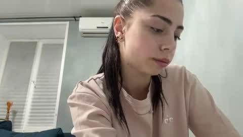 Lina online show from 2, 6, 2026