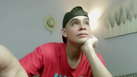 Snapshot of zacariass_ chatting on 20, 10, 2025 ZACARIAS online show from 20, 10, 2025