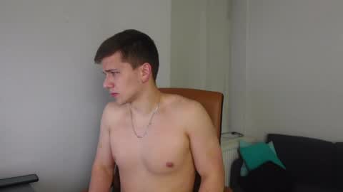 ZACK GILLIAN online show from 4, 5, 2026