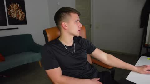 ZACK GILLIAN online show from 12, 5, 2026