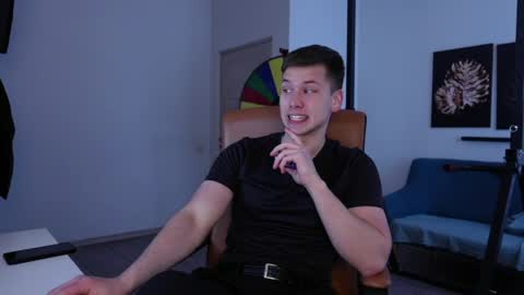 ZACK GILLIAN online show from 27, 5, 2026